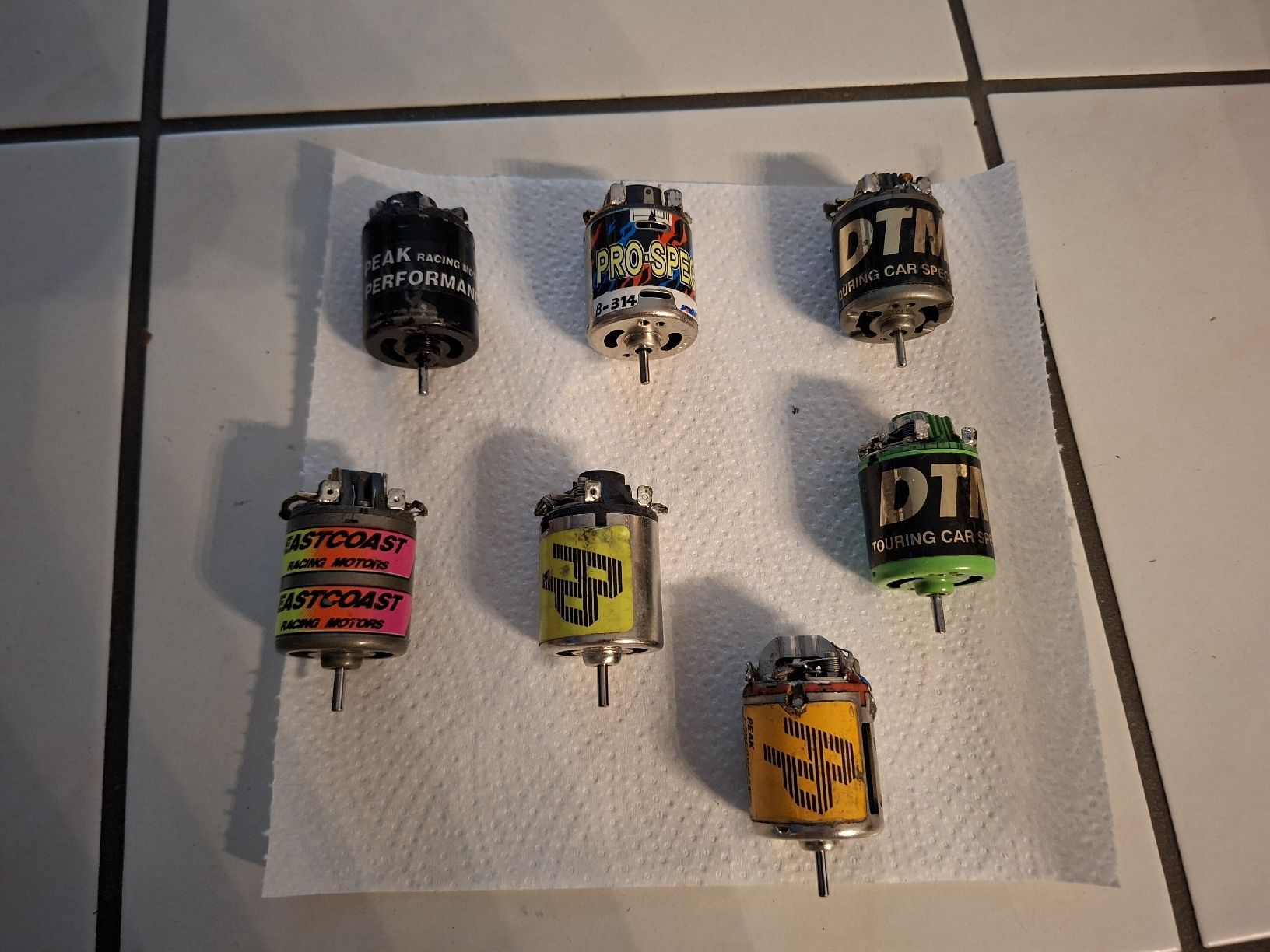 Yokomo RC Kits de montage: Tuning Bürsten Motoren 7Stück – D'occasion à Schattdorf par mamo1952