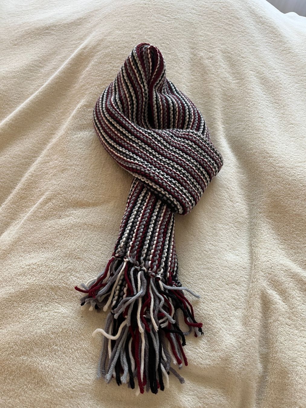 Foulards, Tücher & Schals: Schal – Gebraucht aus Ettingen von dar_rqn6 1