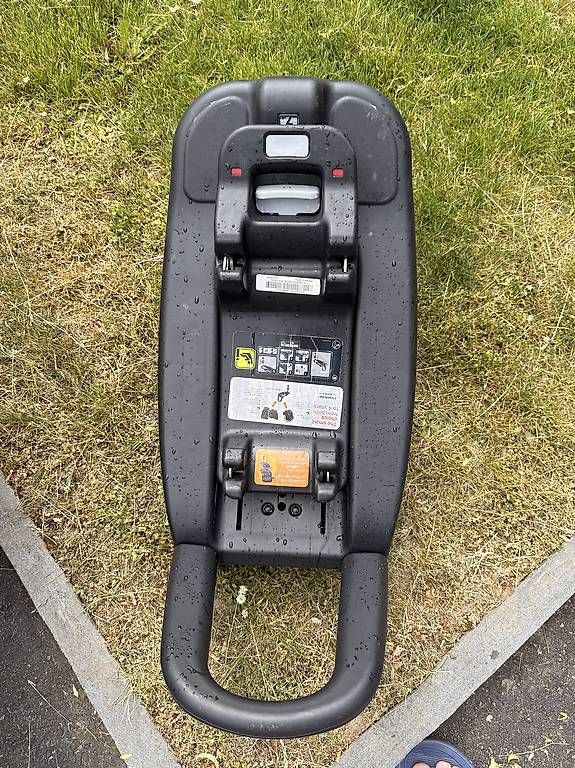 Sièges auto: Joie i-Base Advance  – D'occasion à Rütihof par Kromalit