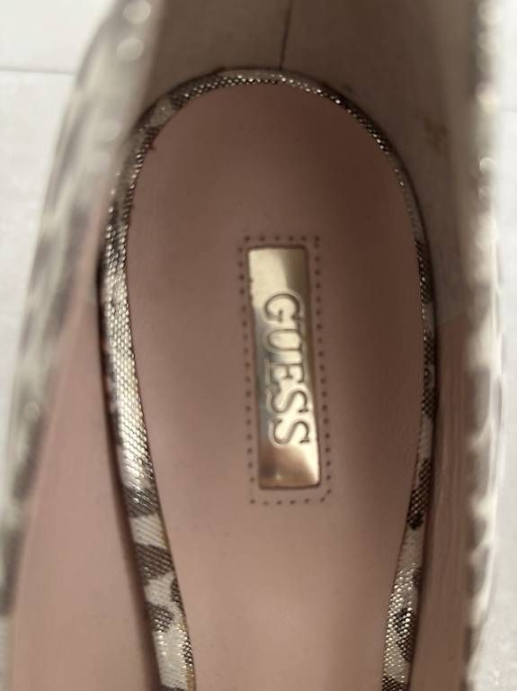 Guess Damenschuhe: GUESS High Heels Plateau - Grösse 39 – Neu (gemäss Beschreibung) aus Trübbach von Yasmin01112 3