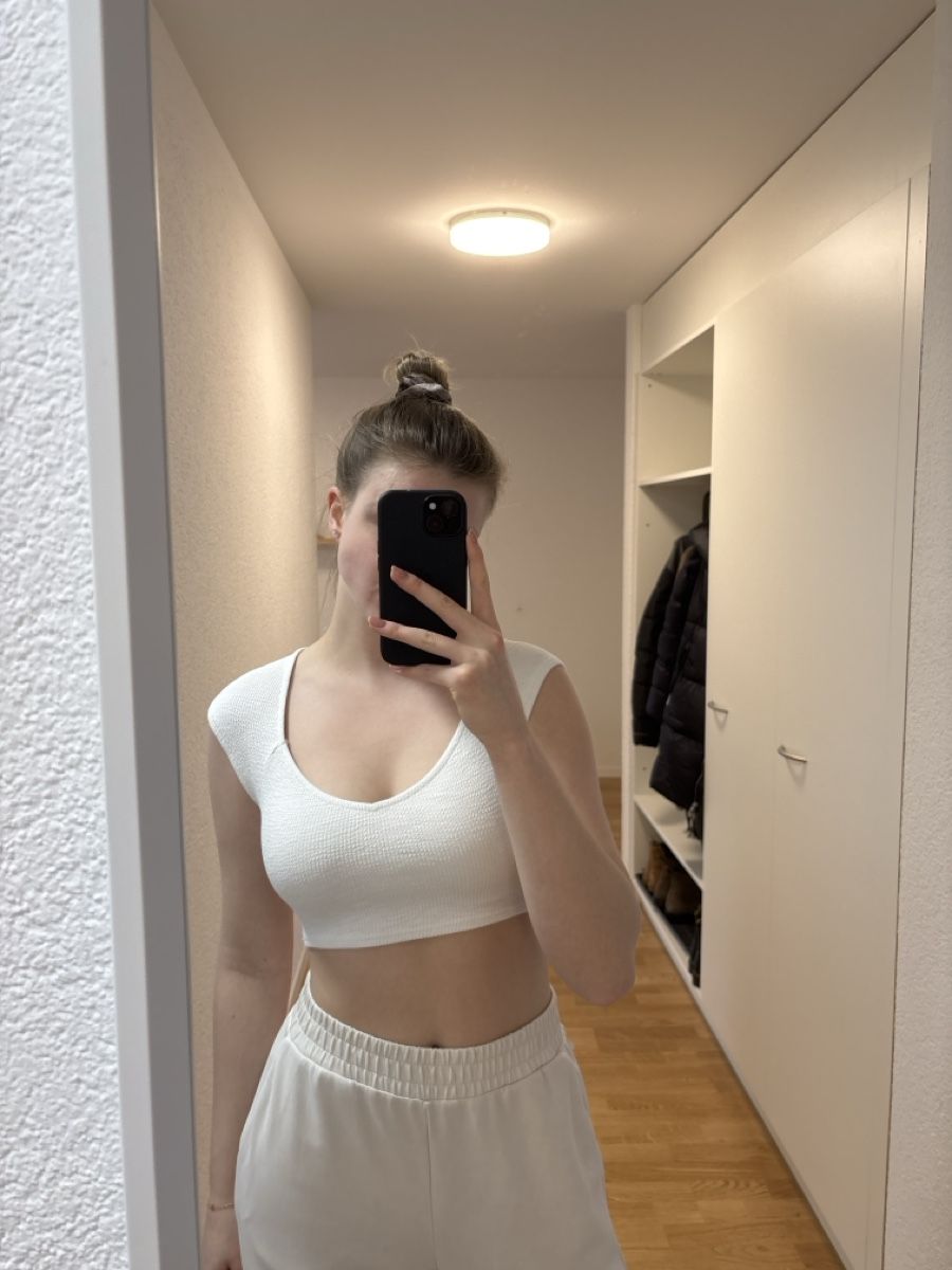 Zara Tops: Weisses Zara Crop Top, Grösse S – Gebraucht aus Wabern von est_jw6s