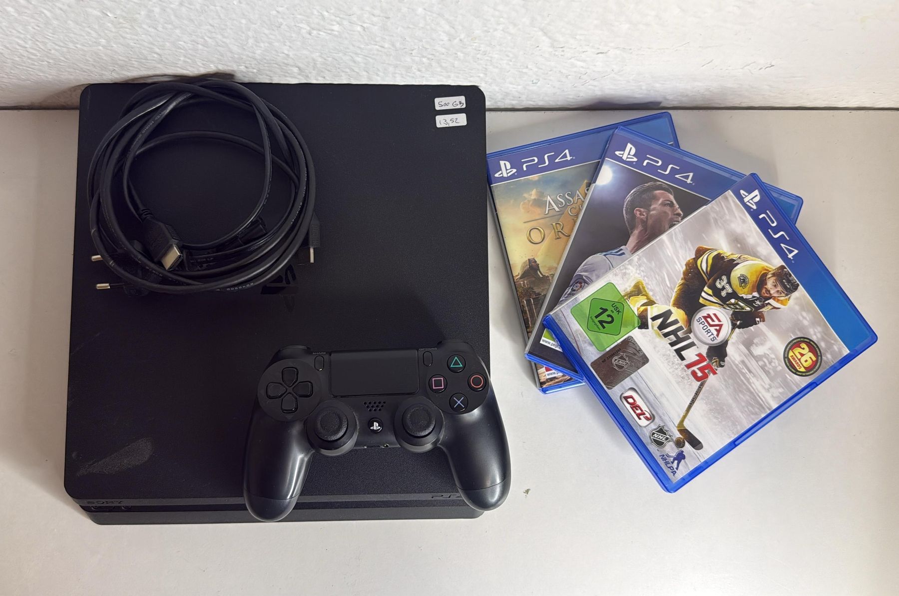 Sony Console: PlayStation 4 Slim 500GB mit 3 Spielen und Controller – Usato da Ehrendingen venduto da lax21 1