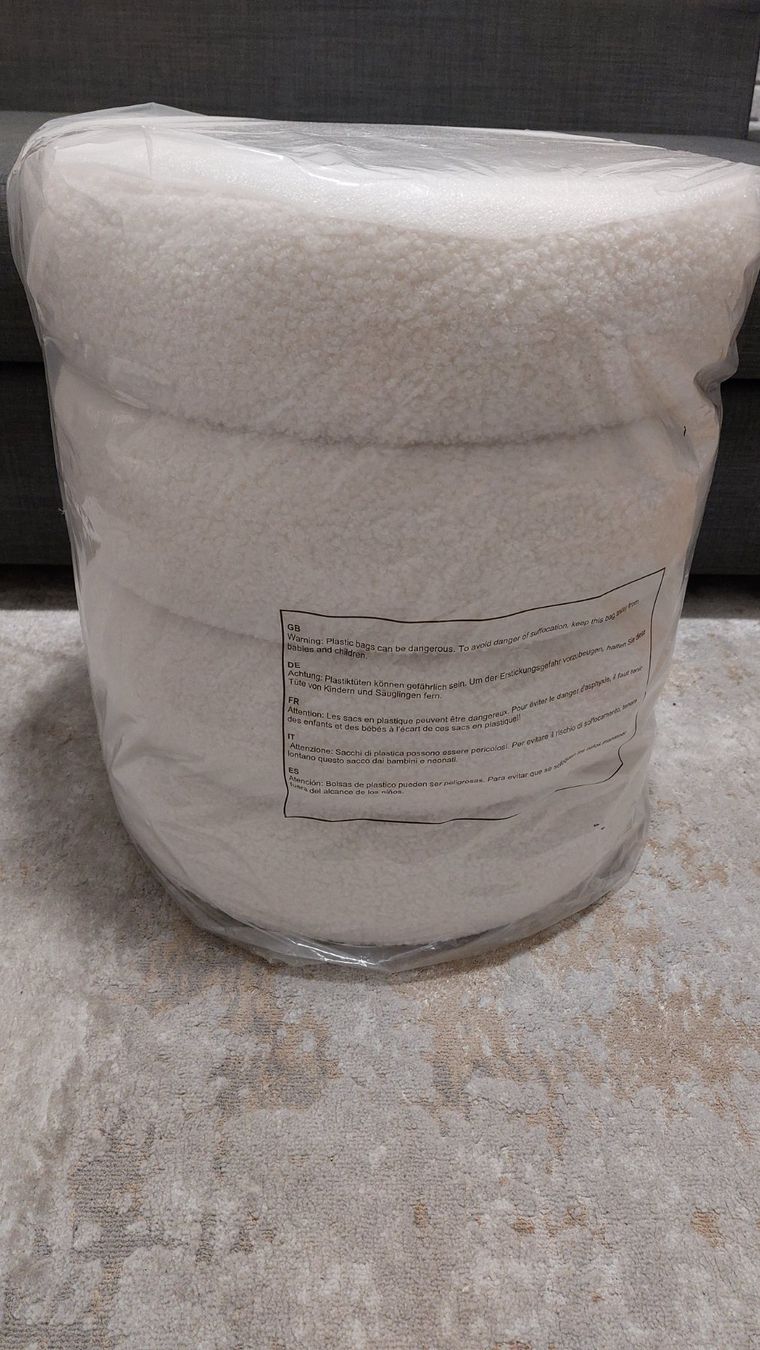 Sgabelli: Lot de 2 tabourets / poufs velours avec coffre – Nuovo e nell'imballaggio originale da Genève venduto da jake90 7