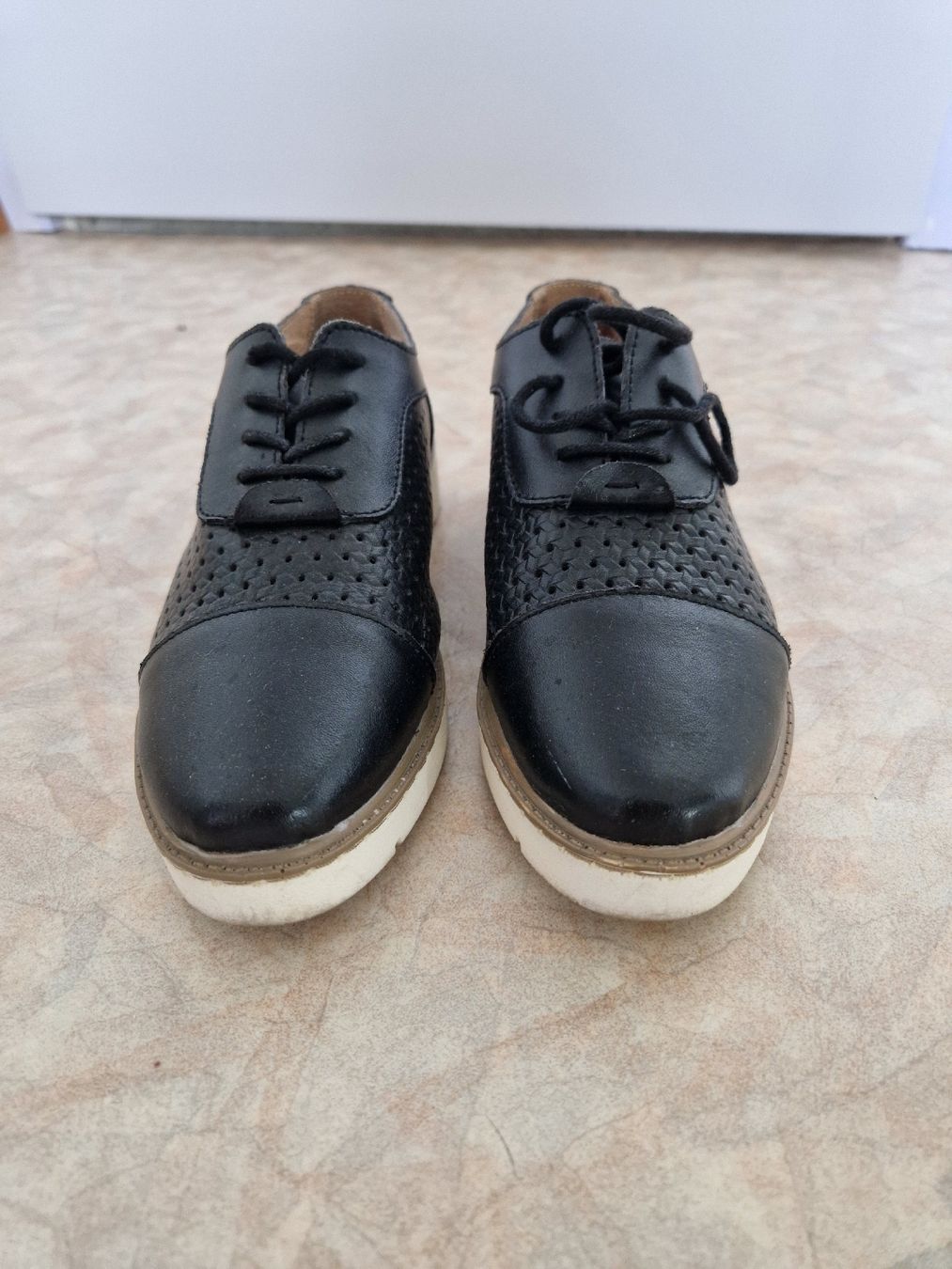 Scarpe da donna: Leder Schuhe Gr.38 – Usato da Triengen venduto da KittyKat6 1
