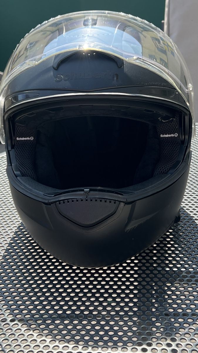Schuberth Casques & visières: Schubert Klapphelm Matt Schwarz - Top Zustand! – Neuf (Voir description) à St. Gallen par beaverhouse 2