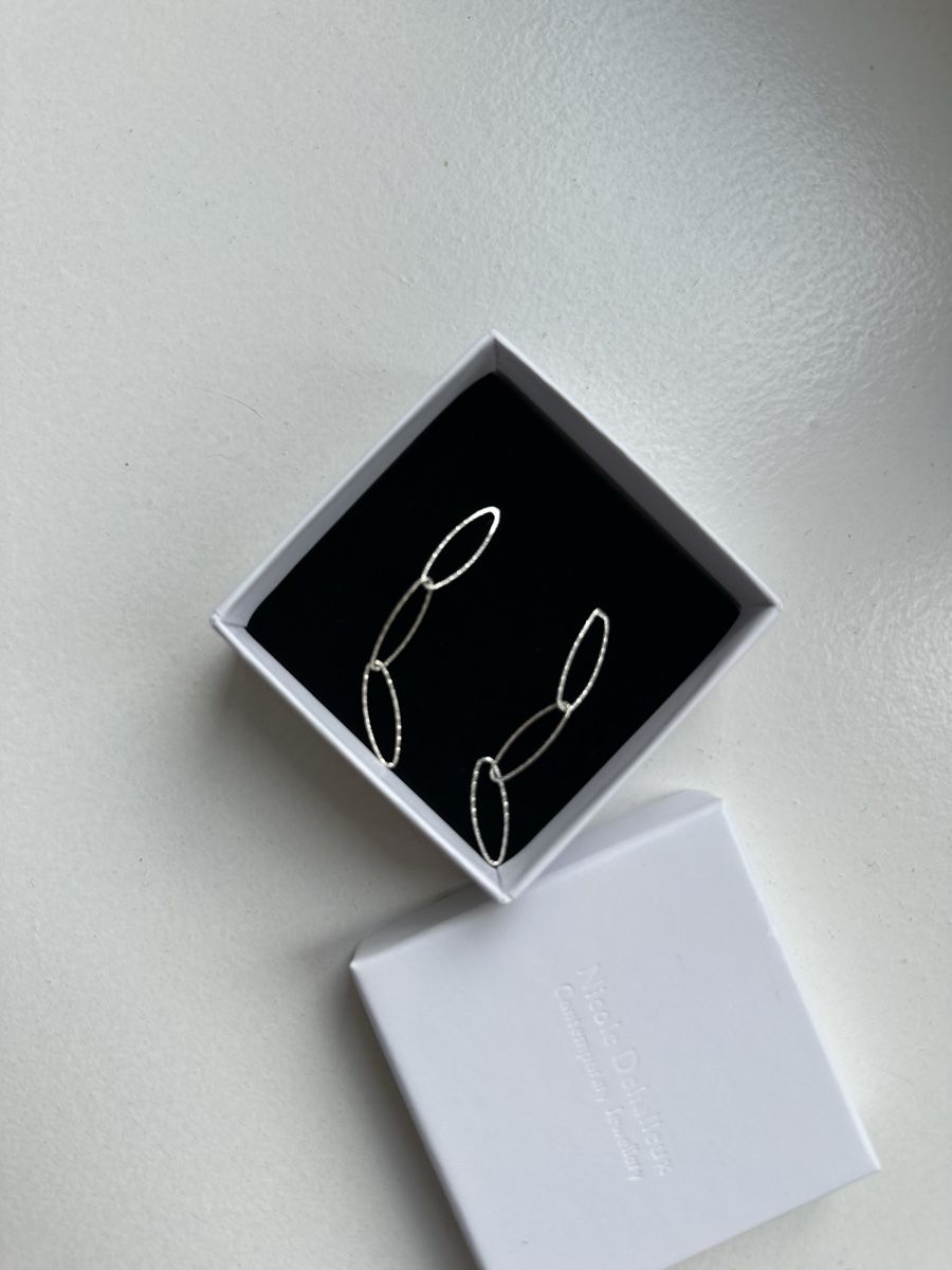 Orecchini pendenti & Orecchini a lobo: Beautiful silver long earrings – Nuovo e nell'imballaggio originale da Uster venduto da Monika_OB
