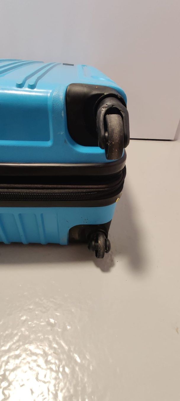 Reisekoffer: Swiss Bag - Tourist Koffer M – Gebraucht aus Zürich von Kevinhoexe 7