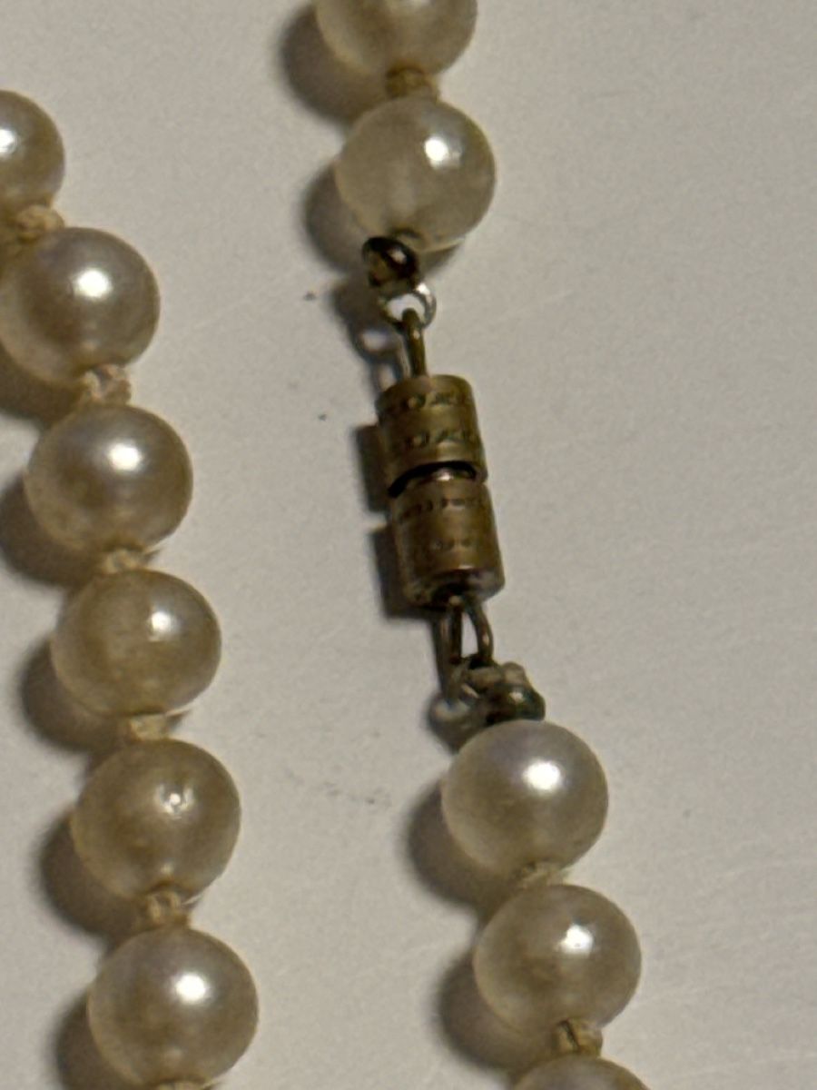 Catenine: Extra lange Vintage Perlenkette einreihig mit Tonnenverschlu – Usato da Winterthur venduto da han_m89f 1