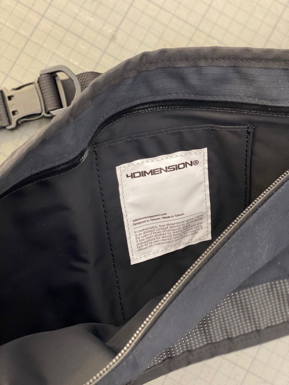 Taschen: 4Dimension Tasche / Bandolier Bag – Neu und originalverpackt aus Zürich von JL-233 2