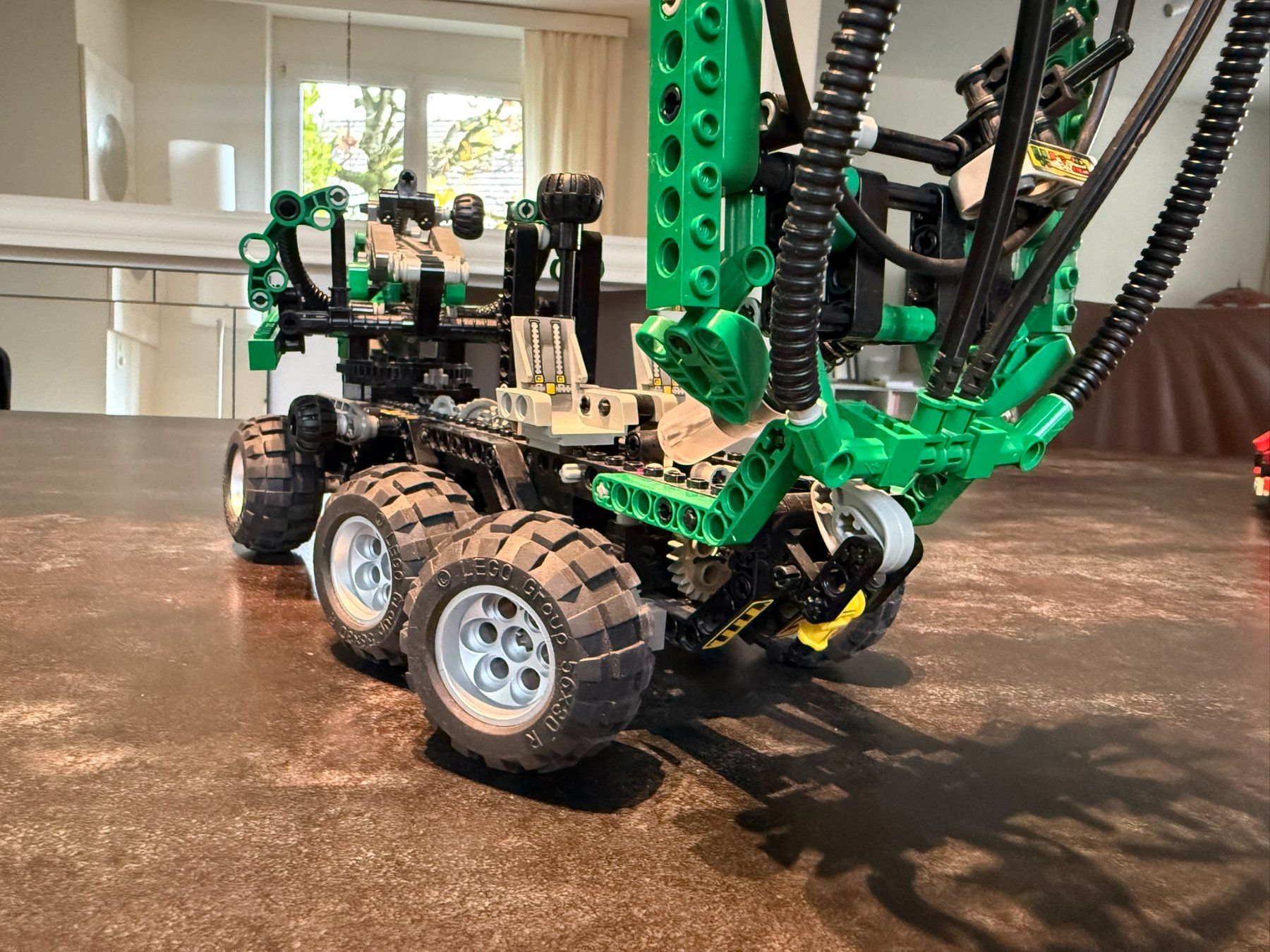 Lego Kit di costruzioni: LEGO TECHNIC 8446 Monster Kranwagen – Usato da Kirchdorf AG venduto da milmio 3