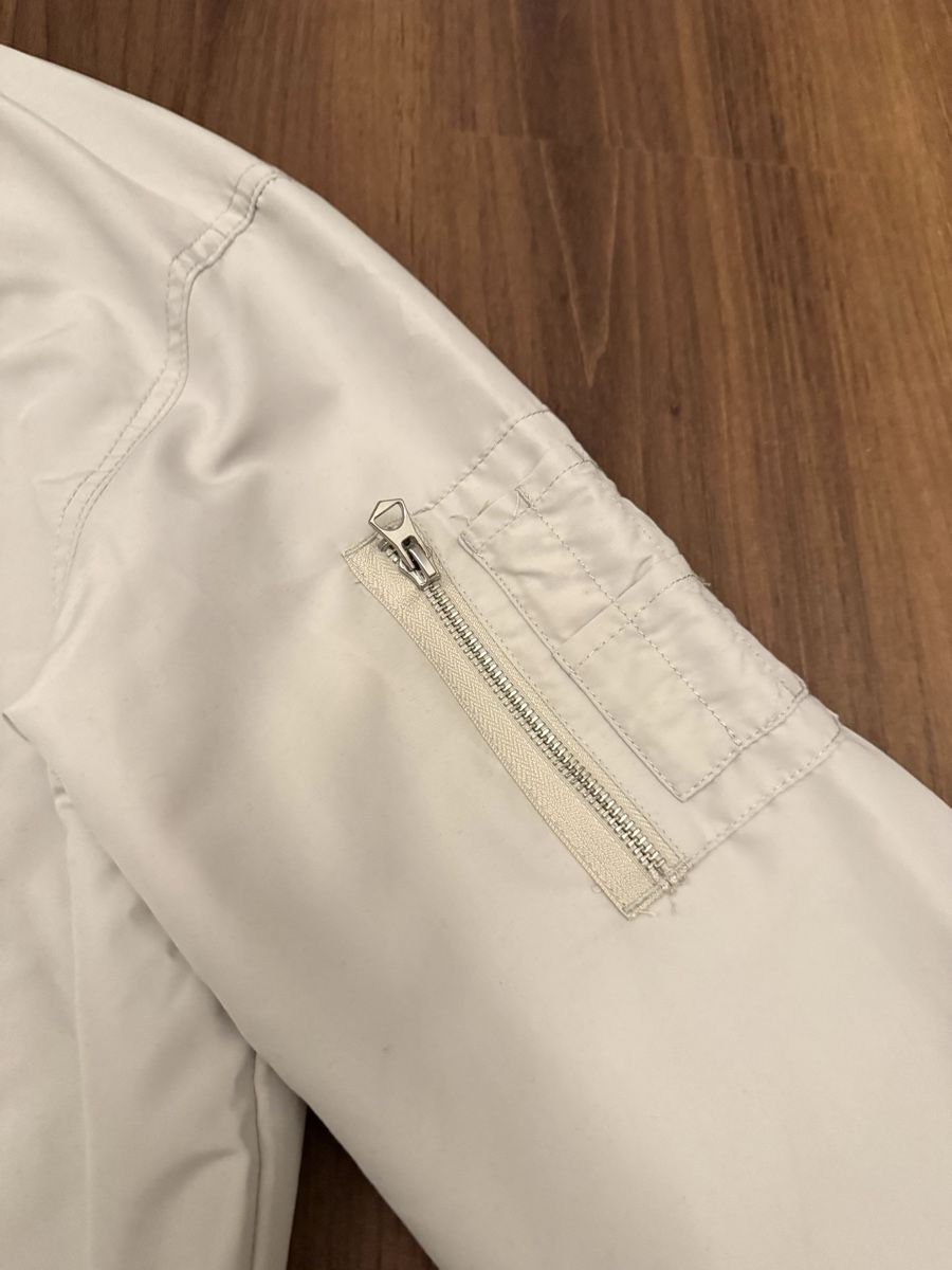 Nike Kleiderpakete: Nike Hoodie & Bomber Jacke, Beige – Gebraucht aus Winterthur von seh_vnm6 4