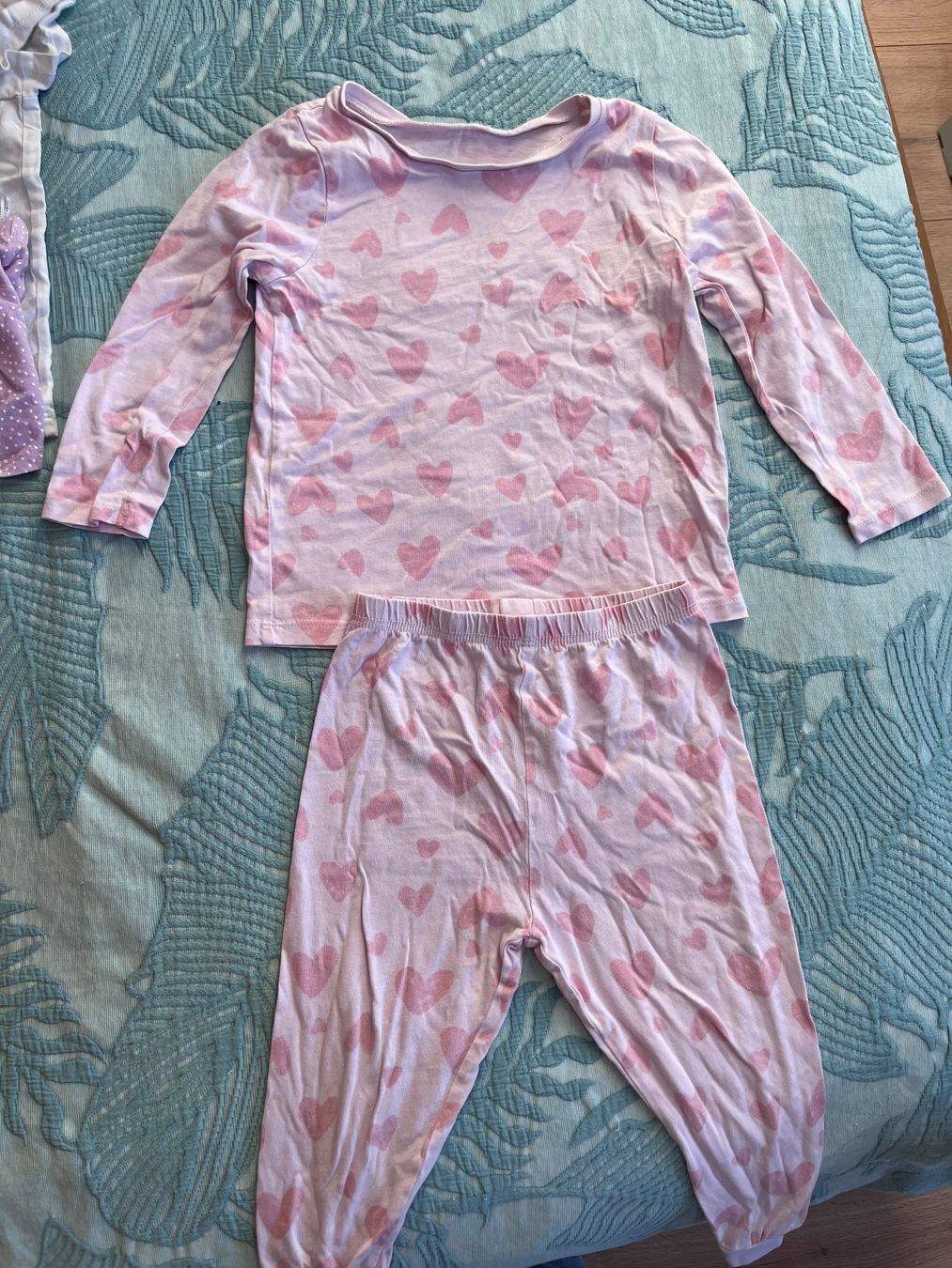 Pigiama & Simili: niedlicher rosa Herzpyjama, Größe 92 – Usato da Umiken venduto da deb_57xk