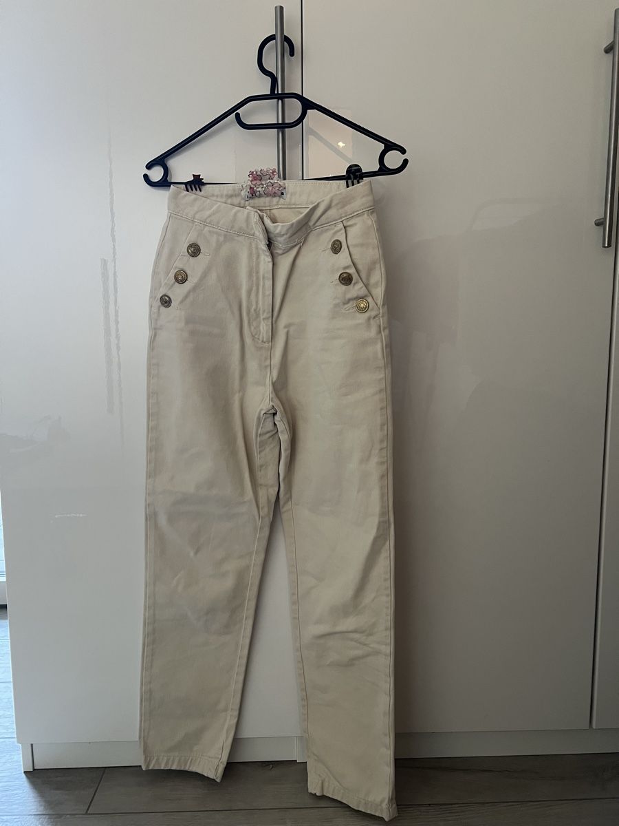 Zara Pantaloni: Beigefarbene Hose – Usato da Dietikon venduto da Mischi2167