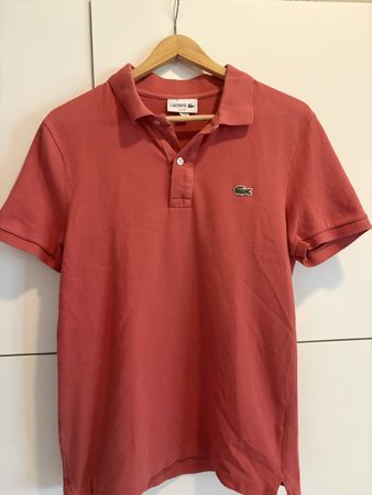Polo Lacoste homme slim fit corail taille M bon état
