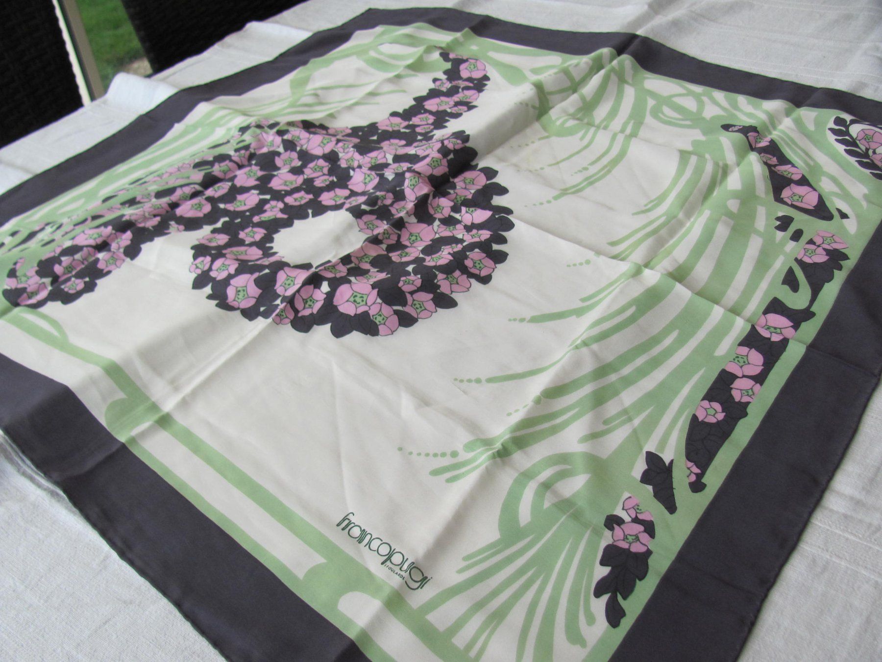 Foulard & Sciarpe: Foulard soie Franco Pougi – Usato da Vétroz venduto da magnolia5 2