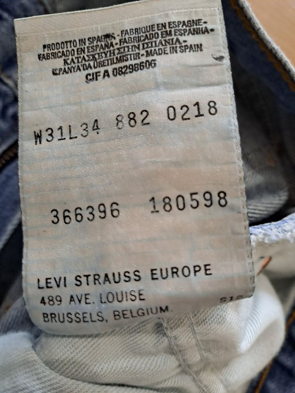 Levi's Jeans: Levis 882 W31 L34 – Nuovo e nell'imballaggio originale da Meyrin venduto da dijin 9