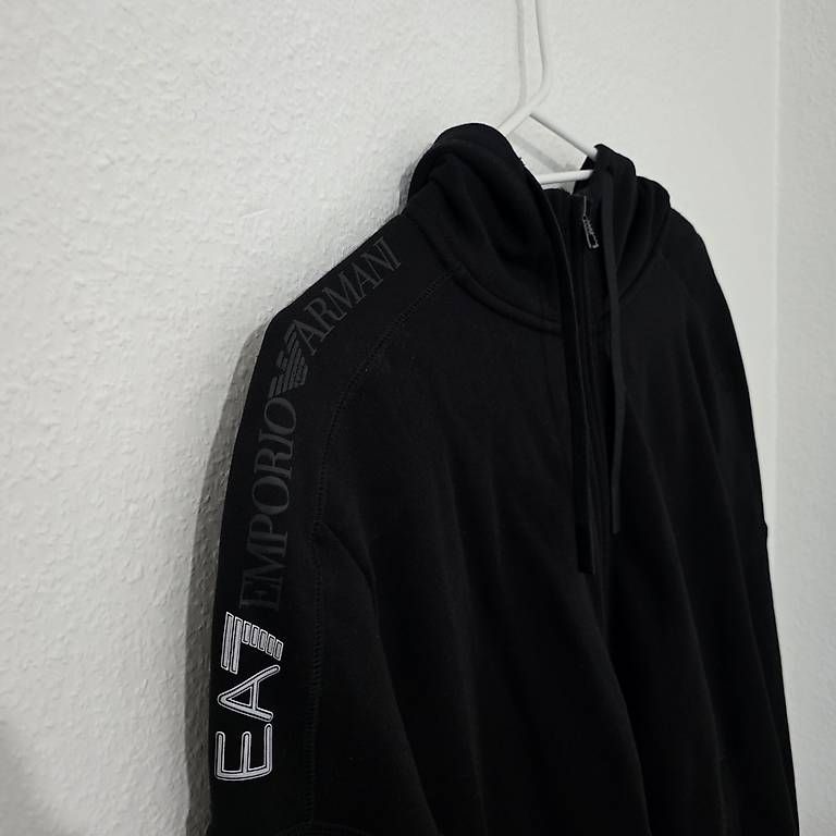Pullover & Sweatshirts: Pull à zip Emporio Armani – Gebraucht aus Neuchâtel von davenvy 1