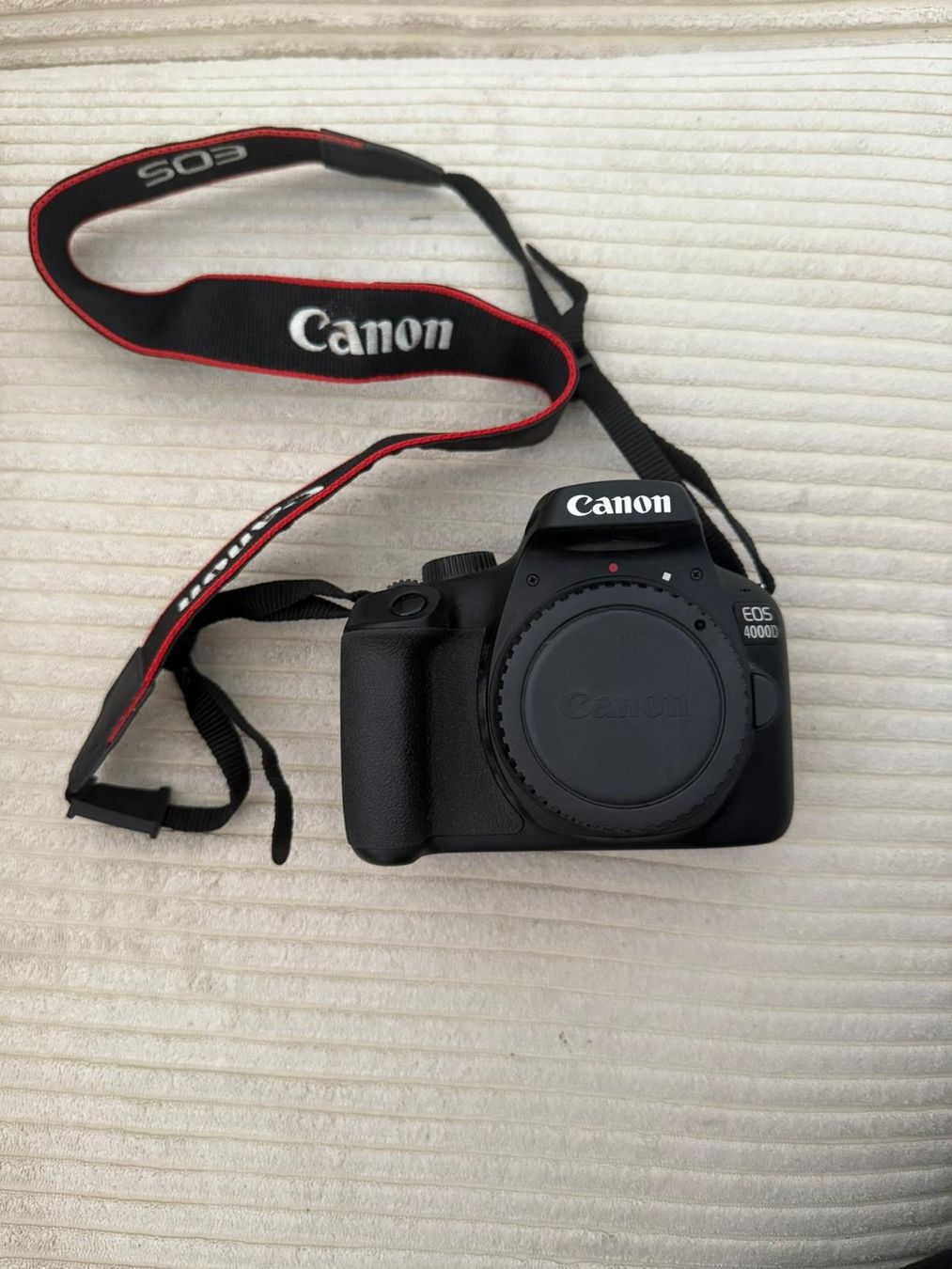 Canon Fotocamera: Canon 4000D – Nuovo (secondo la descrizione) da Concise venduto da MikeThev