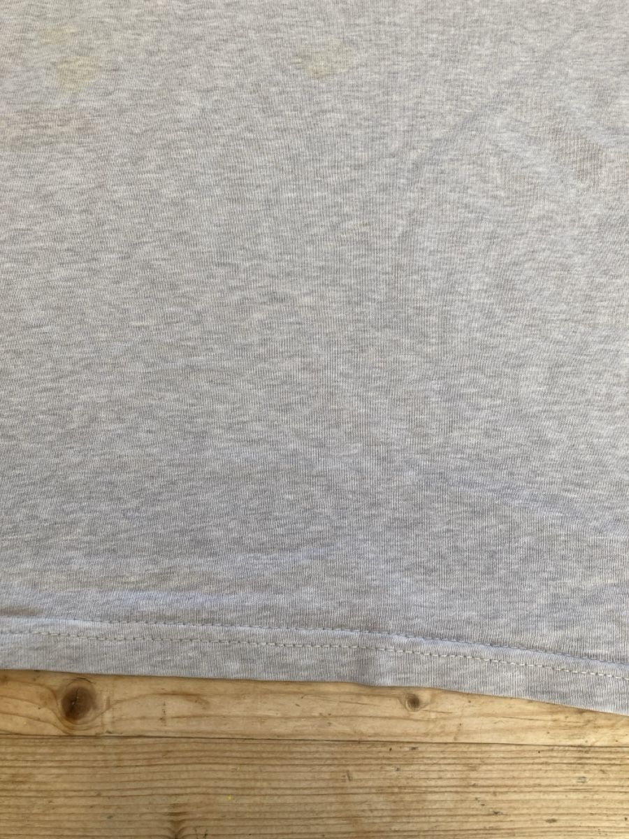 Tommy Hilfiger Hemden, T-Shirts & Polos: Tommy Jeans T Shirt 2 – Gebraucht aus Romanshorn von gokken 2