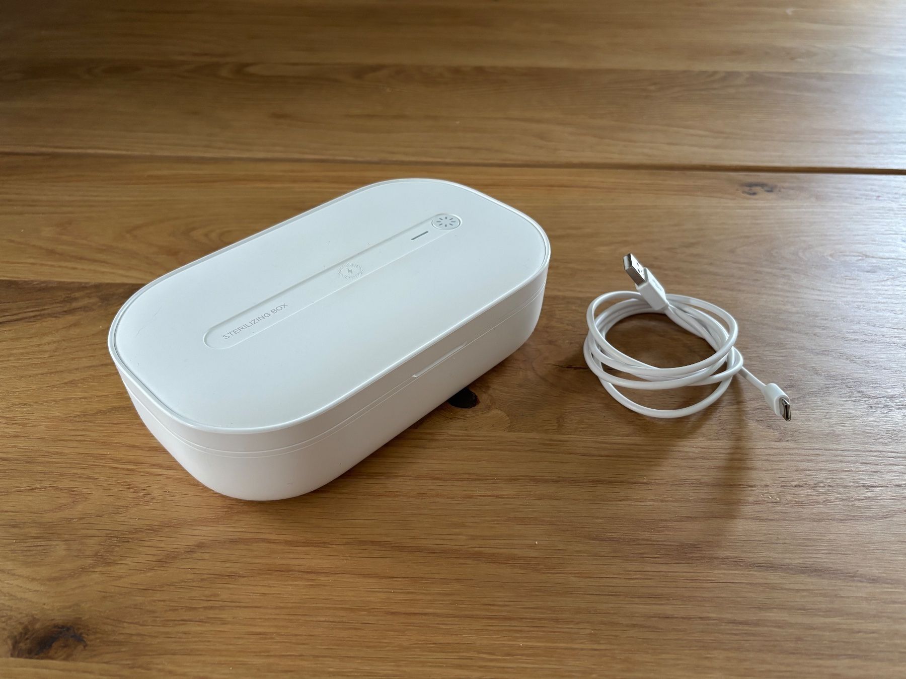 Caricabatterie: UV Sterilisationsbox mit Wireless Ladefunktion – Usato da Maienfeld venduto da JENNINO