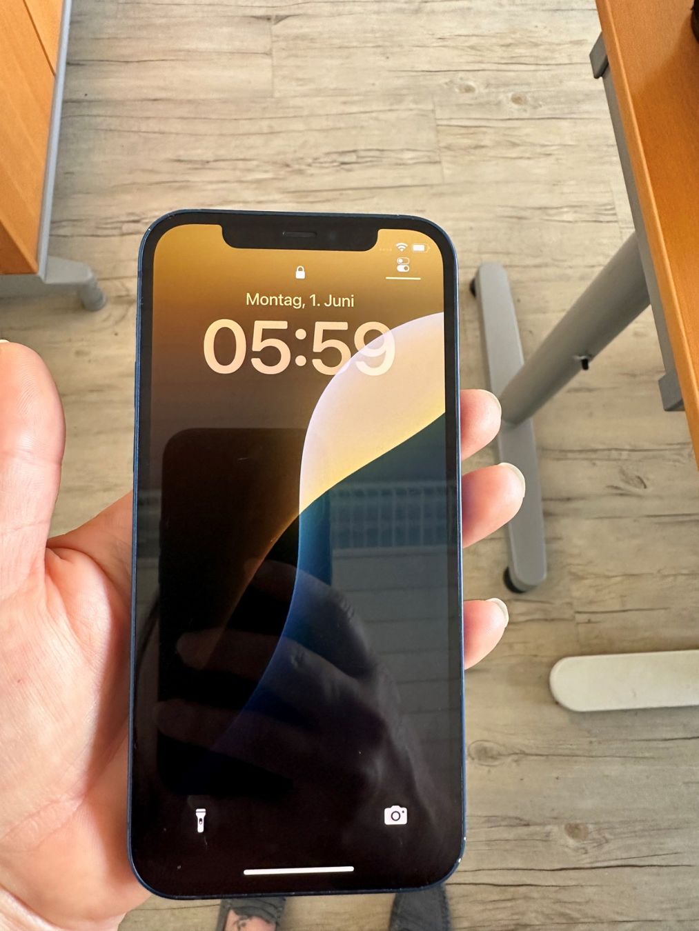 Apple Telefoni cellulari / Smartphones: iPhone 12, 64 GB, blau, mit Hülle & Ladekabel – Usato da Oetwil an der Limmat venduto da Phil1882