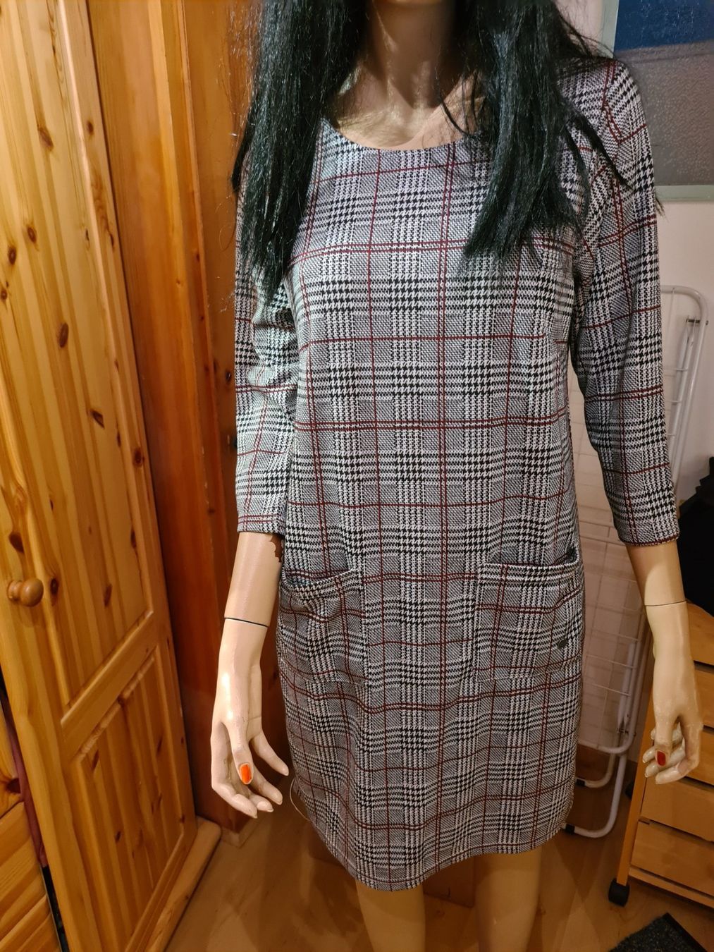 Vestiti: Superschönes Kleid gr.36 – Usato da Ferden venduto da jemyce