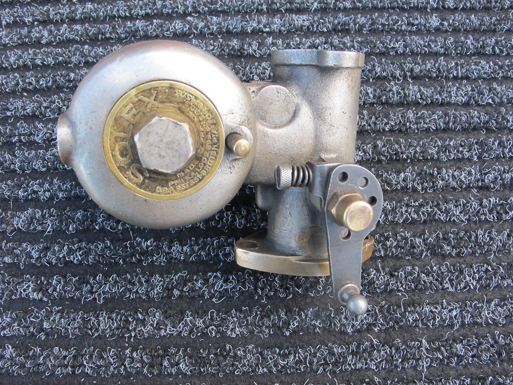 Solex Tutti pezzi di ricambio auto: Carburateur Solex 30 MHD Oldtimer – Usato da Arnex sur Orbe venduto da Caturix 1