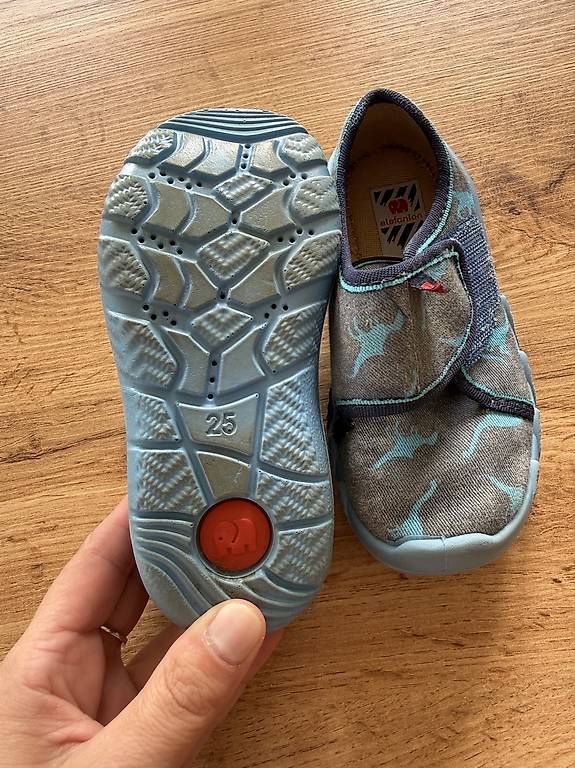 Scarpe per ragazzi: Finken / Hausschuhe grösse 25  – Usato da Schmiedrued venduto da Rahel_07 1