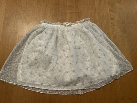 Rock Grösse 11-12 Jahre von Benetton. Neuwertig 