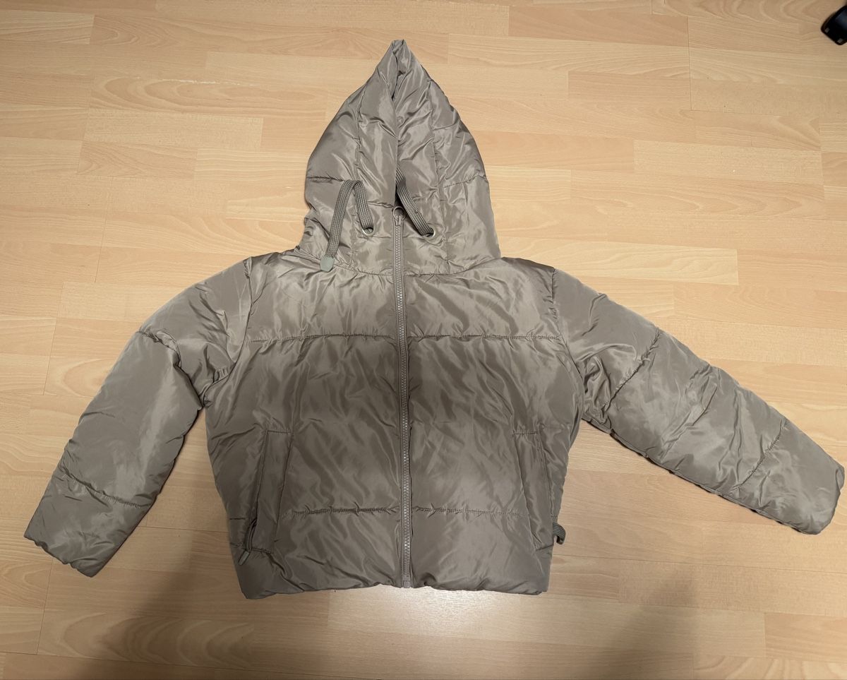 Zara Giacche: Zara Jacke – Nuovo (secondo la descrizione) da Zuchwil venduto da SN710