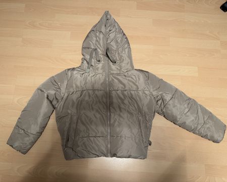 Zara Jacke
