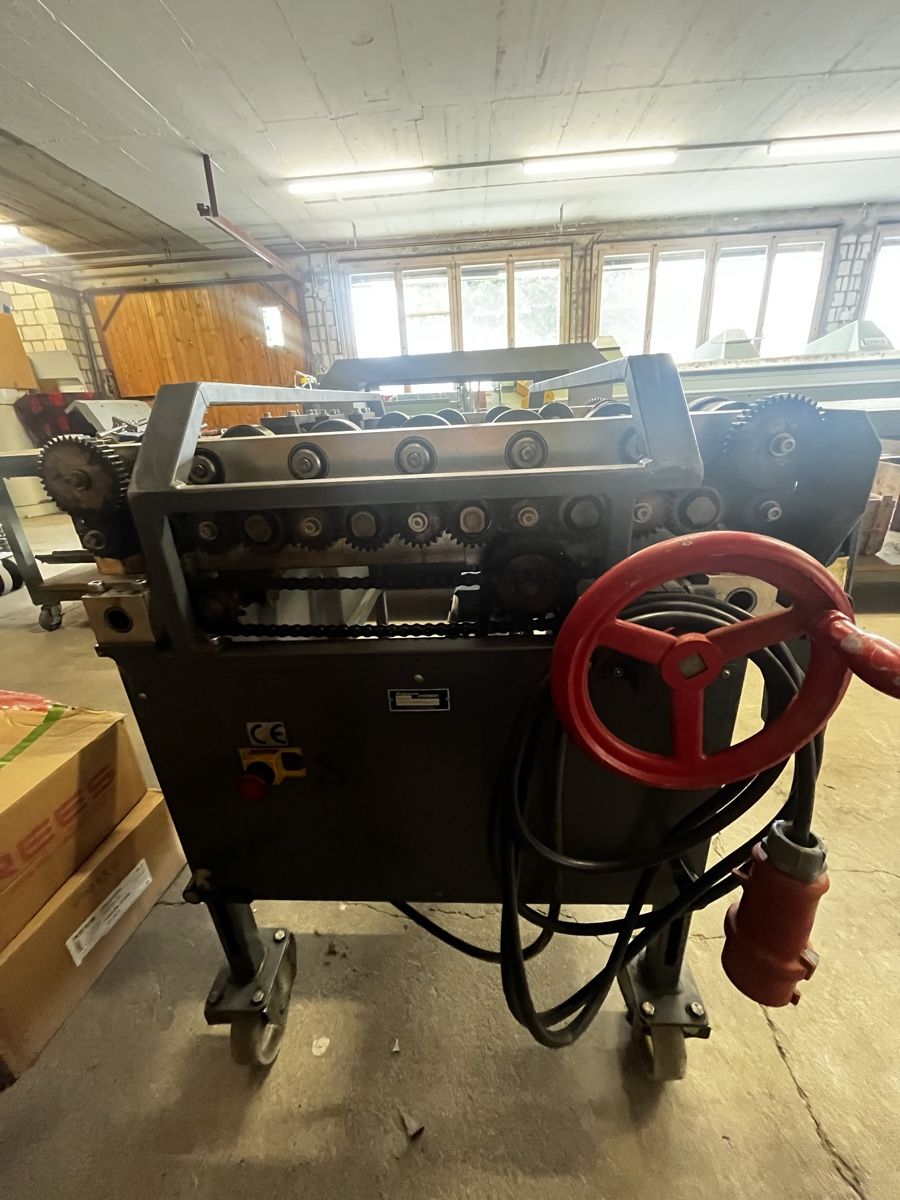 Tutte le macchine: Schlebach Mini Prof – Usato da Steinen venduto da ufdrmuur 3