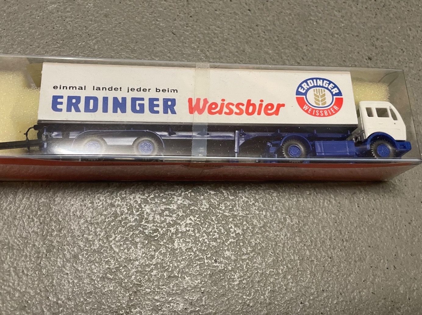 Roskopf Modellini d'auto: RoskopF 508 ERENDINGER Weissbier NEU – Nuovo e nell'imballaggio originale da Wohlen AG venduto da NincoA-Z