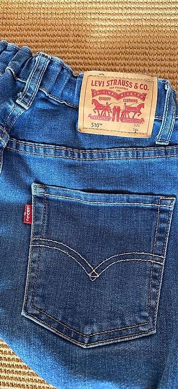 Levi's Pantaloni: Levi's Jeans (164) – Usato da Hütten venduto da CaFeLe 1