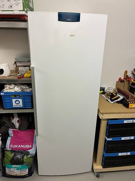 Bosch Congelatori: Bosch Gefrierschrank / Freezer – Difettoso da Aeugst am Albis venduto da ant_bbp2
