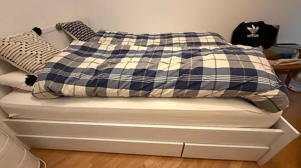 Ikea Letti: IKEA Bett mit Matratze – Usato da zürich venduto da Anna_Micol 1