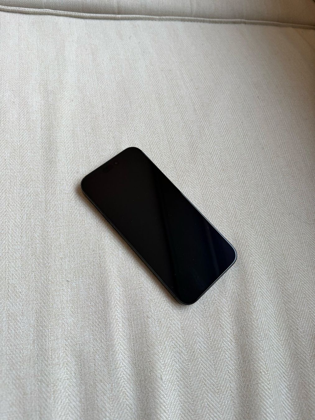 Apple Telefoni cellulari / Smartphones: iPhone 16 Pro Max – 512 GB, Schwarz – Usato da Zürich venduto da srhkhl 1