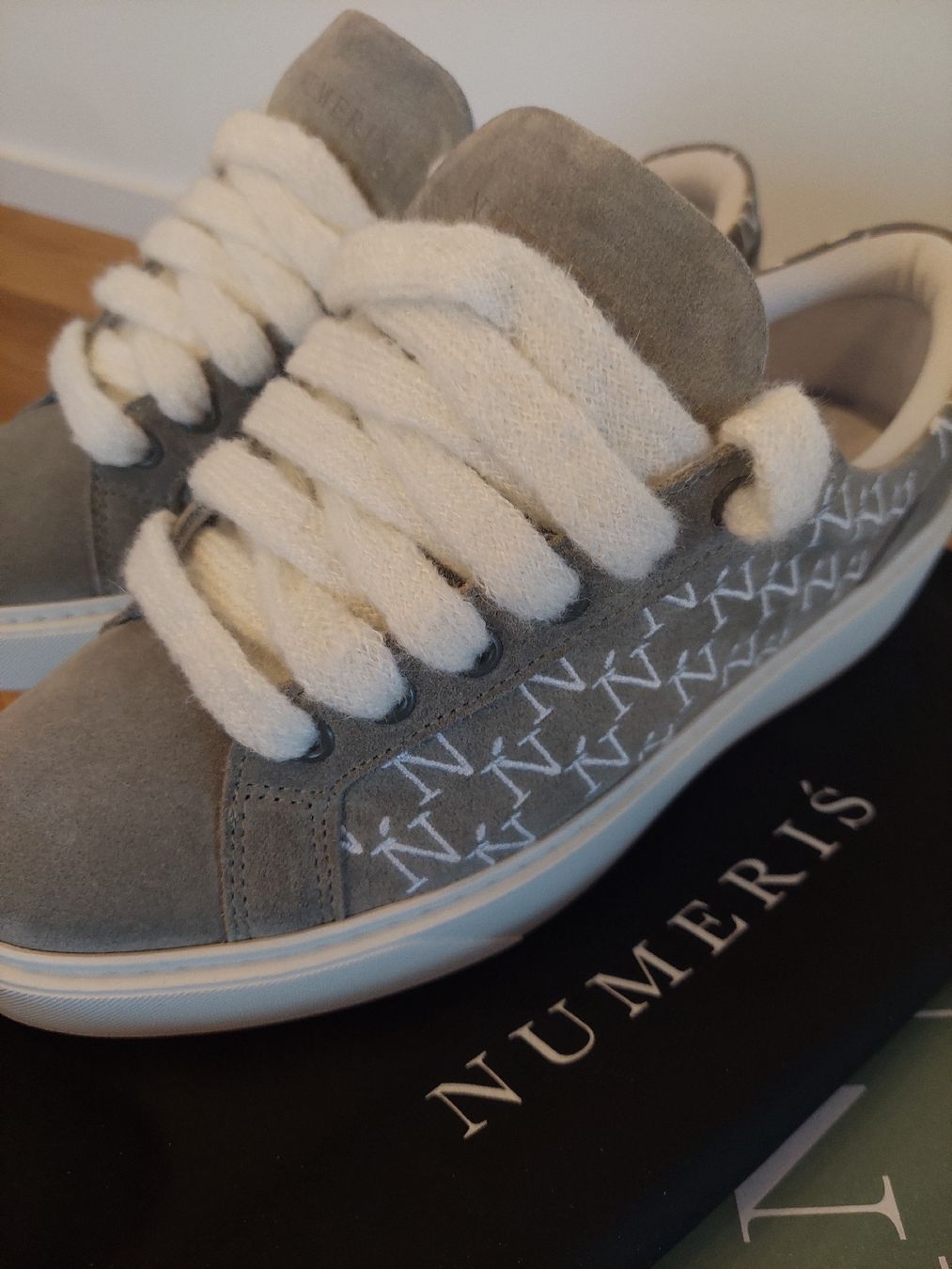 Scarpe da uomo: Numeris Sneaker, pistachio Gr. 6/40 – Nuovo e nell'imballaggio originale da Schenkon venduto da rausausdemhaus 2