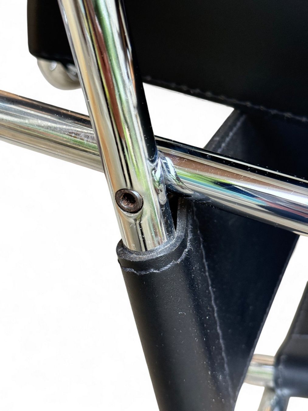 Knoll Poltrone: Knoll Wassily Sessel // Marcel Breuer // C – Usato da Schinznach-Dorf venduto da mix 9
