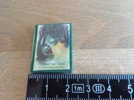 Märchenbuch Hänsel und Gretel für das Puppenhaus.