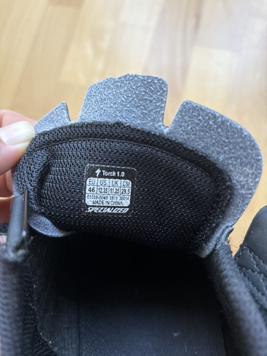 Specialized Scarpe da uomo: Specialized Torch 1.0 Rennradschuhe, Grösse 46, Schwarz – Usato da Luzern venduto da SMOOS 4