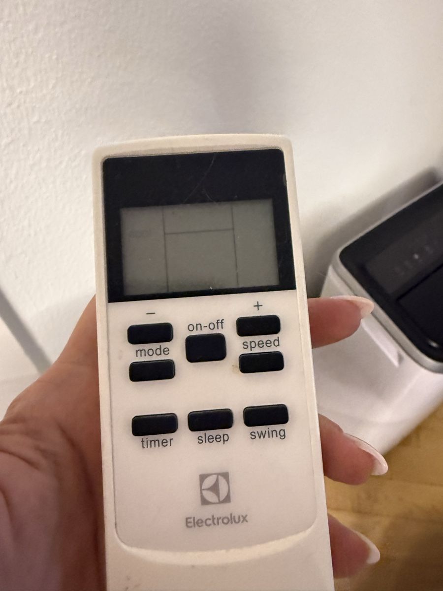Electrolux Condizionatori: Portable a/c Electrolux – Usato da Genève venduto da iri_f78b 2