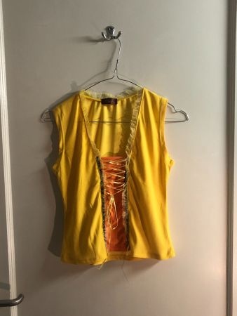 Süsses Y2K Top mit tollen Details