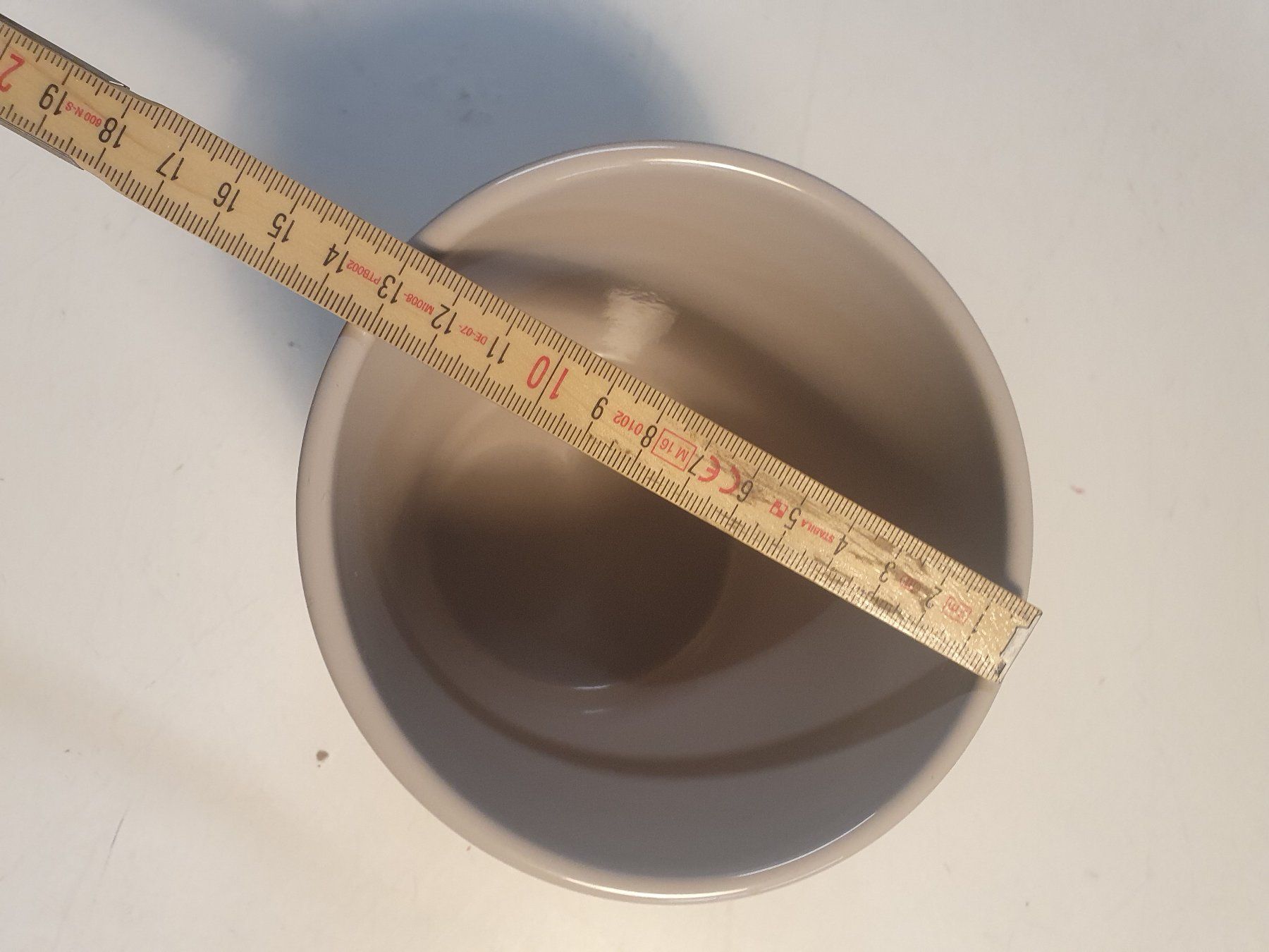 Vasi per fiori: Cachepot konisch weiss 13 x 15.5 cm – Usato da Zürich venduto da loosebone 2
