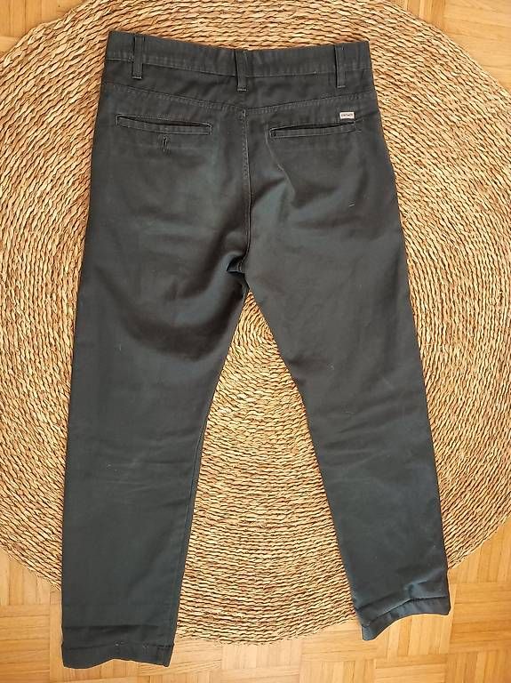 Carhartt Pantaloni: Schwarze Hose von Carhartt – Usato da Zürich venduto da Melianea 3