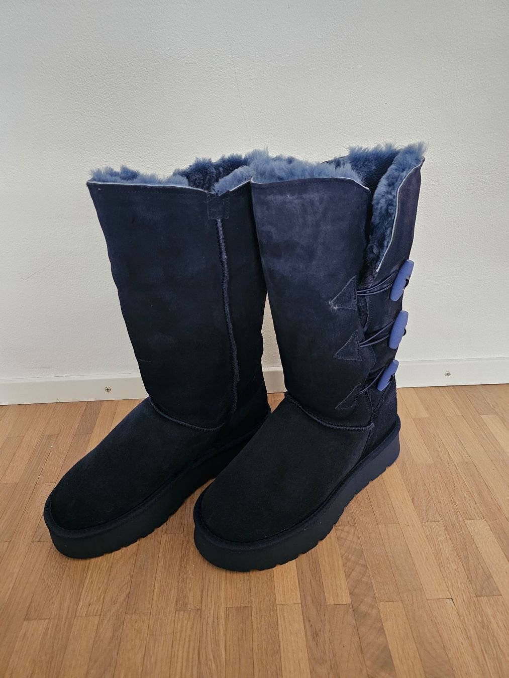 Scarpe da donna: WINTERSTIEFEL BLAU – Nuovo (secondo la descrizione) da Thun venduto da surfbeach 1