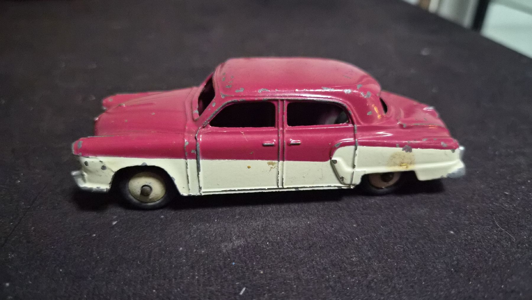 Dinky Toys Modellini d'auto: dinky toys Studebacker  – Usato da Sihlwald venduto da Blaumeisli45 1