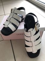 Sandales en cuir blanches