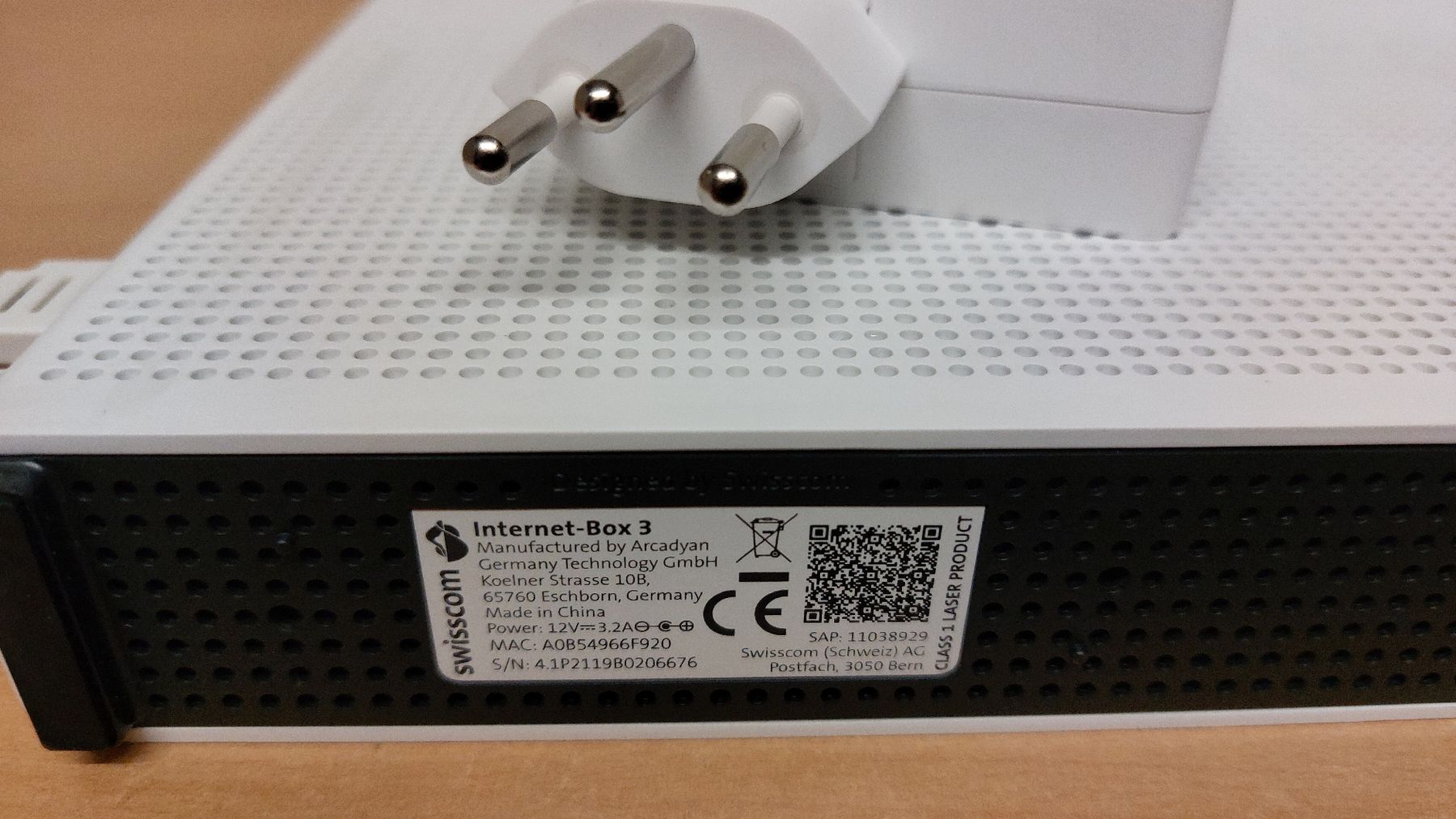 Swisscom Modem & Router: Swisscom Internet-Box 3 - GBIC Fiber – Usato da Hinteregg venduto da Amerizium 2