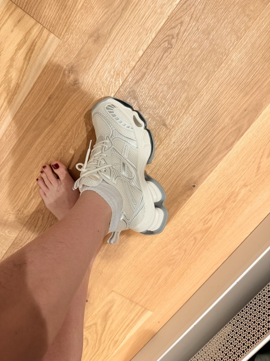 Scarpe da uomo: Schuhe Sneaker Grösse 42/43 – Nuovo (secondo la descrizione) da Dotzigen venduto da White_Warrior 4